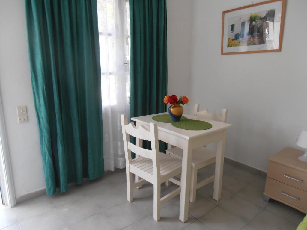 Mariliza Beach Hotel Marmari  Zimmer foto
